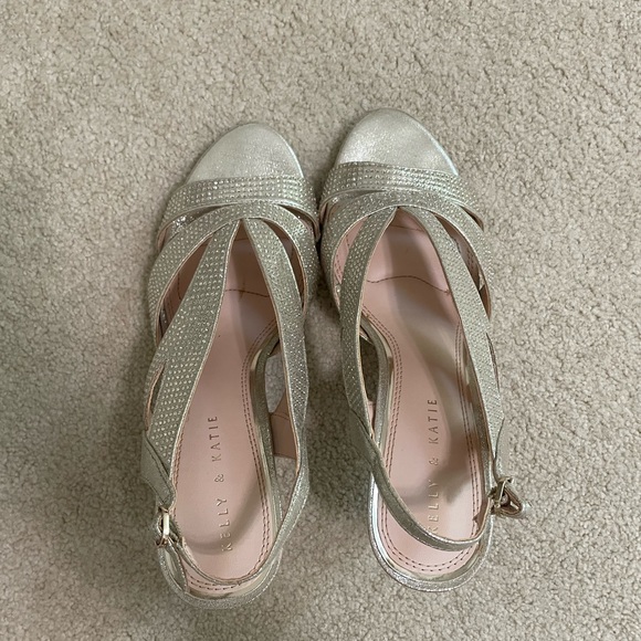 Kelly & Katie women’s 2 inch heels - Picture 2 of 7